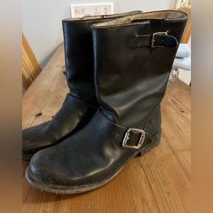 Frye black mid boots